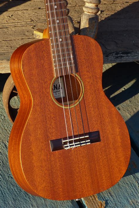 ohana baritone ukulele